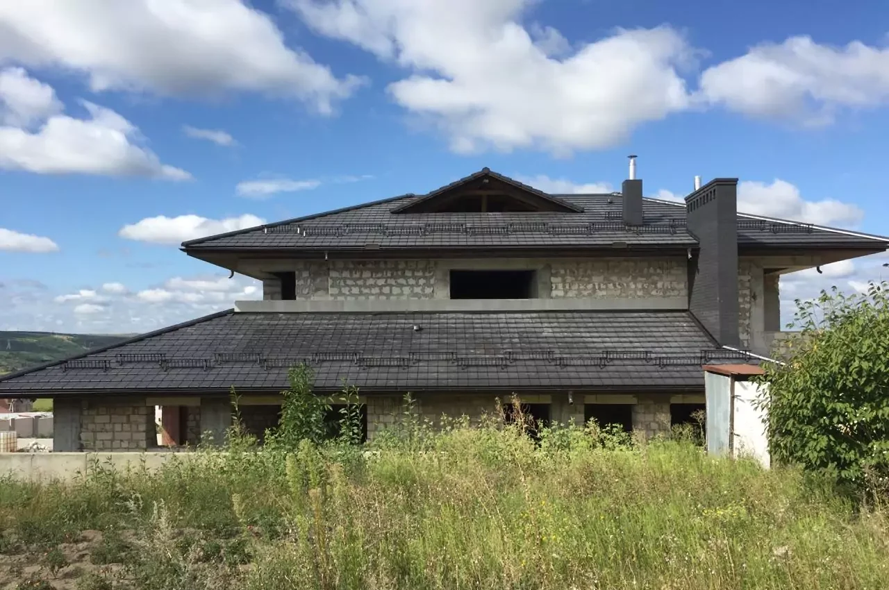 Proiect UNGUREANU ART, materiale folosite : braas